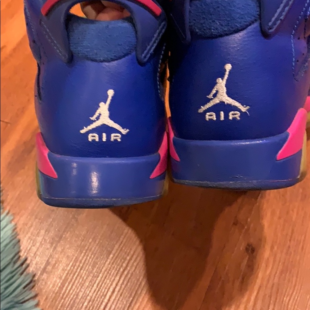 Retro 6 - Picture 5 of 5